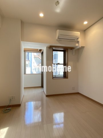 ププレ日本橋の洋室