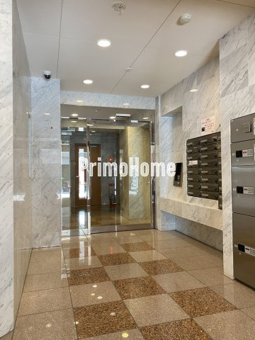 ププレ日本橋のエントランス