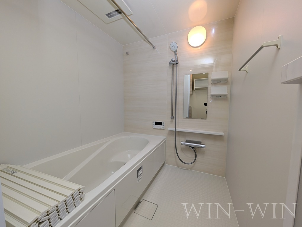 アーブル 西岩田の浴室