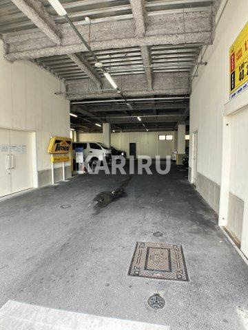 サンブライト今里の駐車場