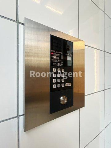 ラルーチェ泉のエントランス