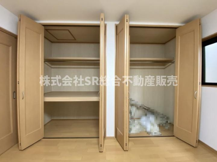金岡2丁目中古戸建の収納|壁一面クローゼット♪容量たっぷりあります！
