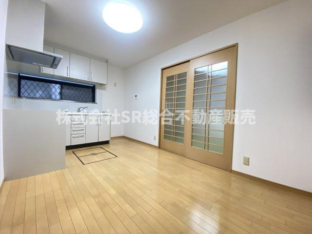 金岡2丁目中古戸建の居間・リビング|使いやすい居間です