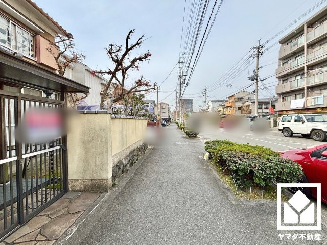 伏見区鳥羽町の前面道路含む現地写真