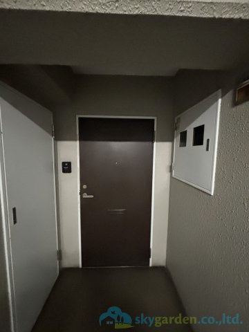 本厚木ハイツの玄関