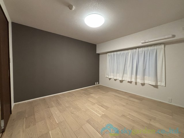 本厚木ハイツの洋室