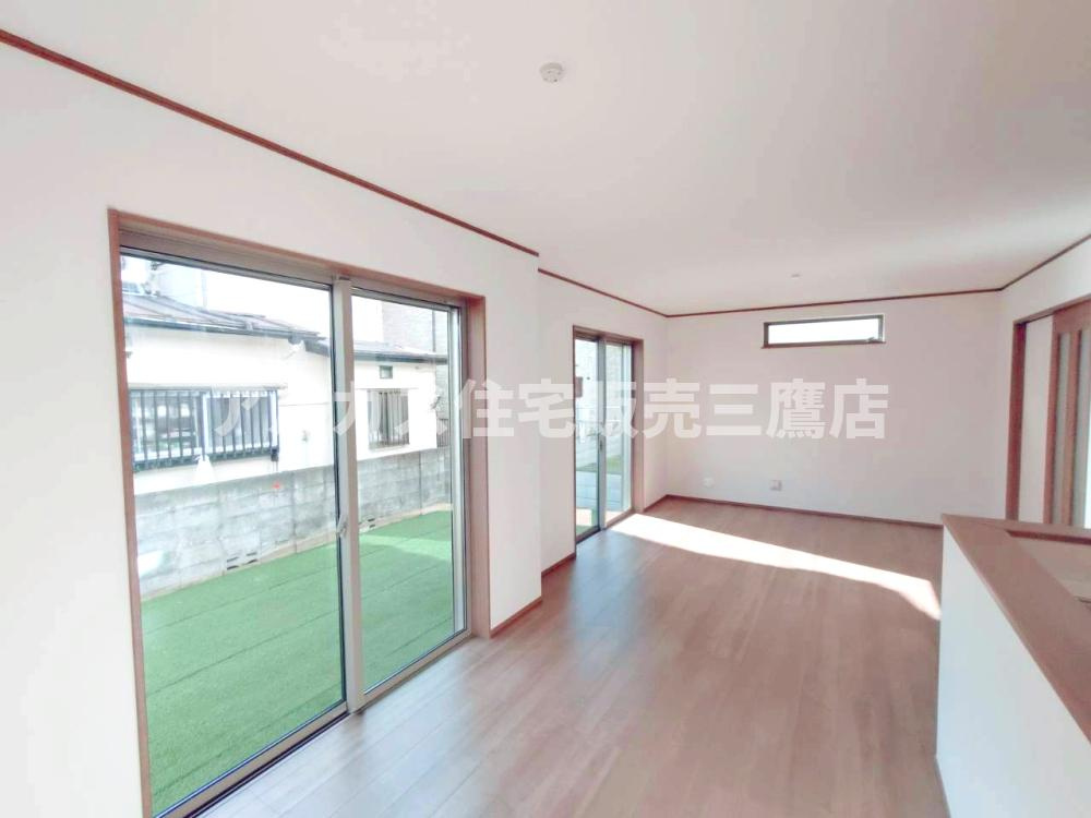 府中市浅間町４丁目 中央線 武蔵小金井駅 新築戸建の居間・リビング