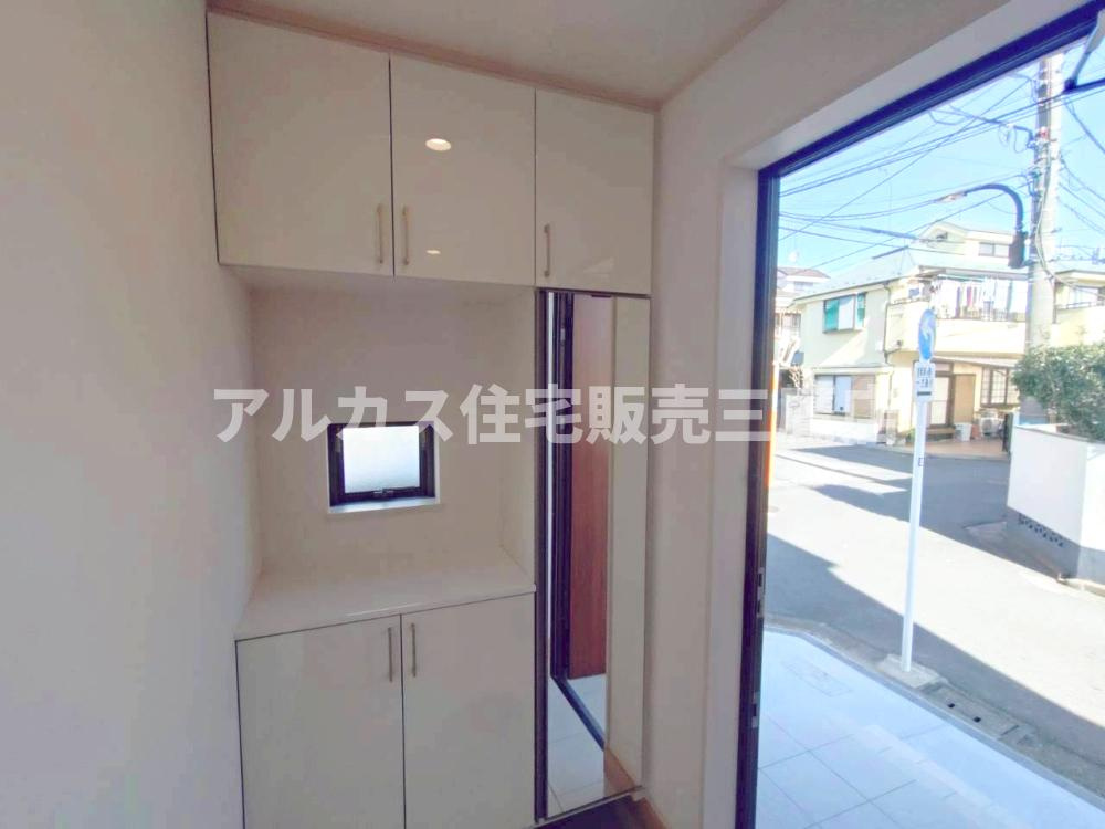 府中市浅間町４丁目 中央線 武蔵小金井駅 新築戸建の玄関