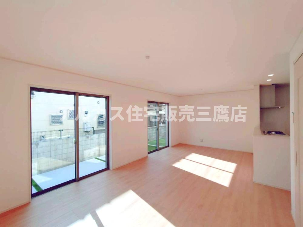 府中市浅間町４丁目 中央線 武蔵小金井駅 新築戸建の居間・リビング