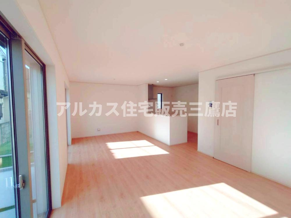 府中市浅間町４丁目 中央線 武蔵小金井駅 新築戸建の居間・リビング