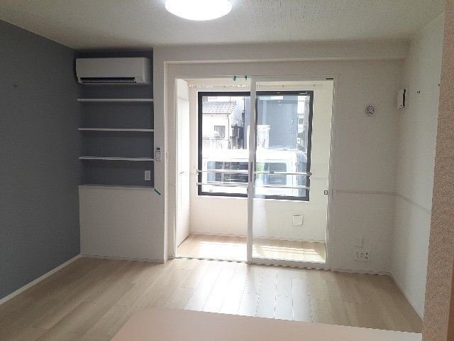 Ｆｉｏｒｅ（フィオーレ）の居間・リビング|こちらのリビングで趣味の時間をお楽しみください