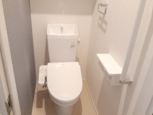 Ｆｉｏｒｅ（フィオーレ）のトイレ|ゆったりとした空間のトイレです