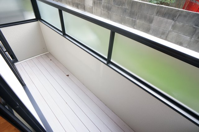 【バルコニー】 | メゾン・エビス | 広々としたバルコニーです