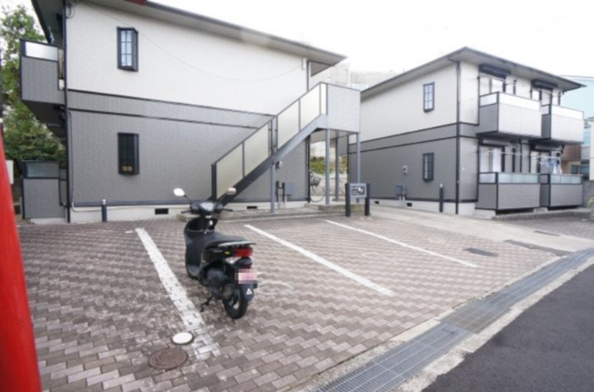 【駐車場】 | メゾン・エビス | 駐車場があります