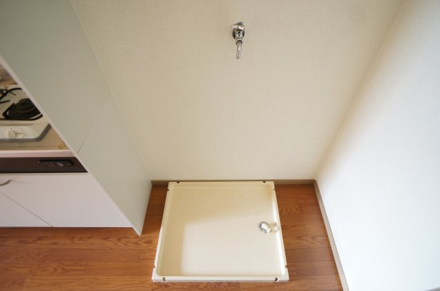 【設備】 | メゾン・エビス | 室内洗濯機置場です