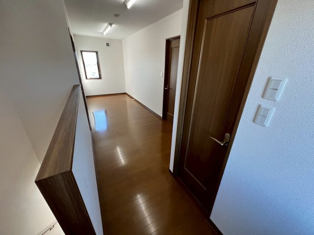 売事務所の内装