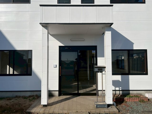 売事務所の外観