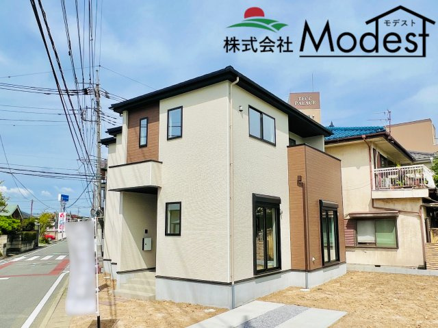 前橋市日吉町の外観|年中無休で平日の仕事終わり夜２０時まで受付可能です。
事前のご予約がオススメです。お気軽にお問い合わせください。
