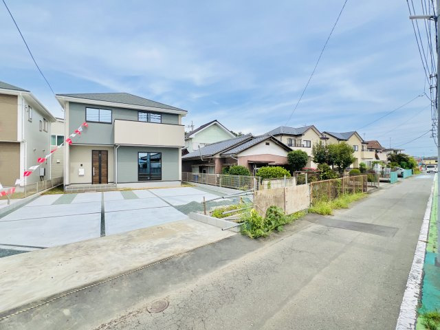 前橋市朝倉町の前面道路含む現地写真|車の通りも少なく駐車も楽々♪