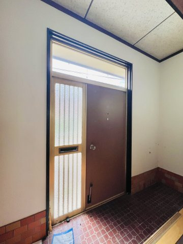 太田市下浜田の玄関|履物の着脱もスムーズにできる玄関◎