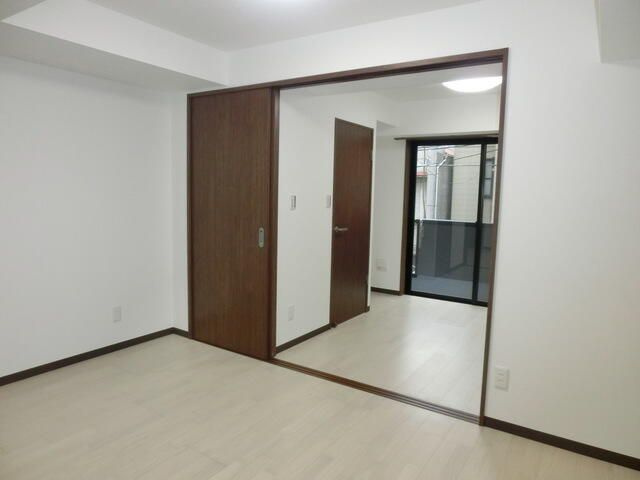 レッドウィングの居間・リビング