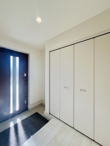 高崎寺尾の玄関|着脱もスムーズにできる玄関♪