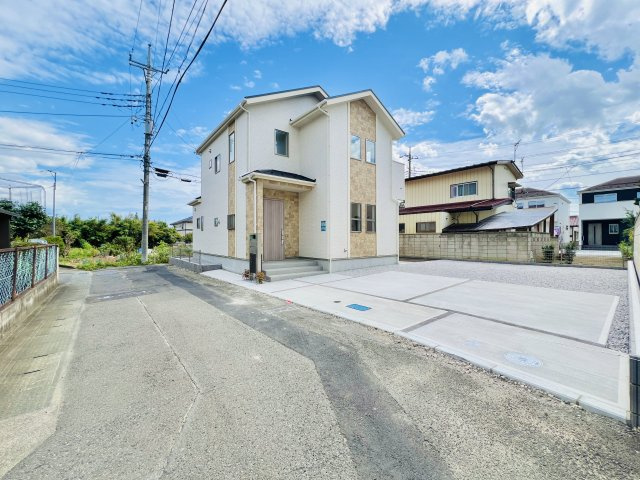 高崎市上小鳥町の前面道路含む現地写真|閑静な住宅地◎