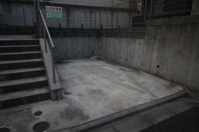 シャルマンⅡの駐車場