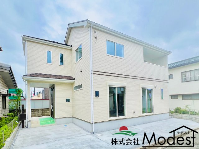 高崎市並榎町の外観|年中無休で平日の仕事終わり夜２０時まで受付可能です。
事前のご予約がオススメです。お気軽にお問い合わせください。
