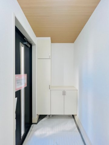 高崎市矢中町の玄関|履物の着脱もスムーズにできる玄関◎