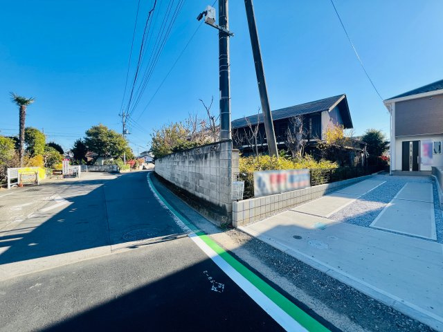 高崎市矢中町の前面道路含む現地写真|車の通りも少なく駐車も楽々♪