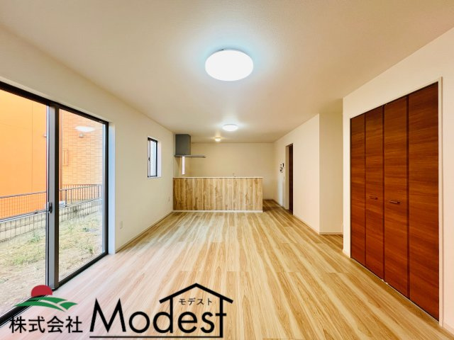 高崎市矢中町の居間・リビング|広々開放的な17.2帖リビング♪