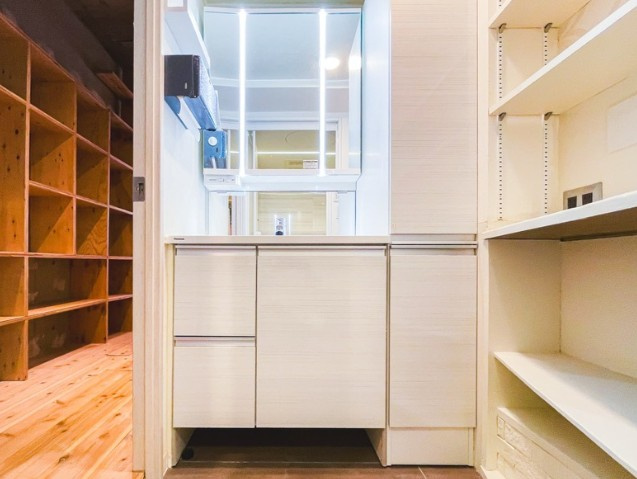 【独立洗面台】