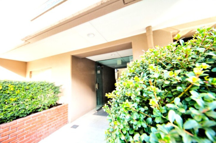 【エントランス】