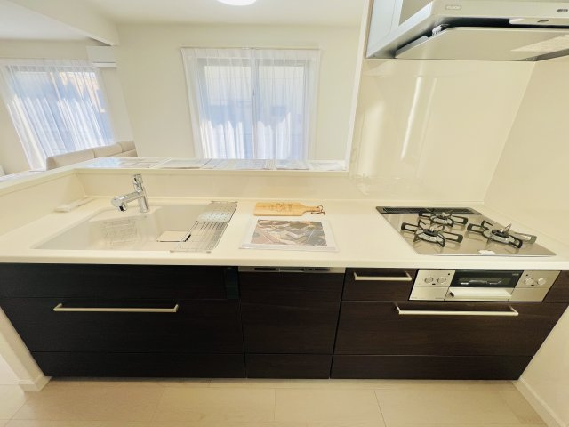 前橋市三俣町2丁目のキッチン|対面式キッチンでご家族との会話も弾みます♪♪