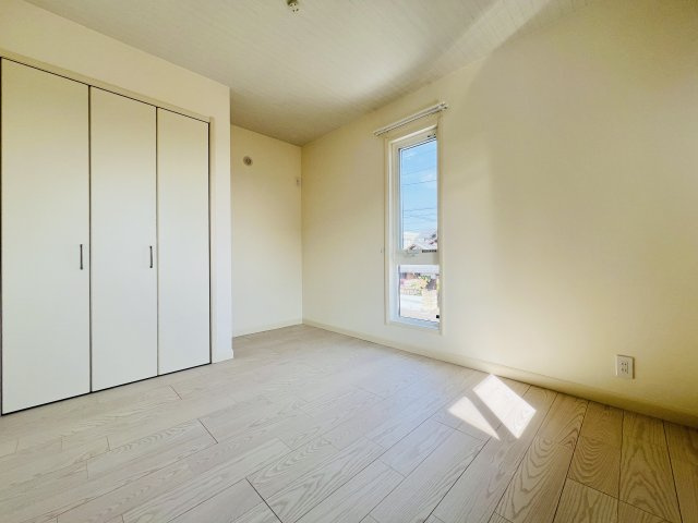 前橋市三俣町2丁目の洋室|プライベート空間も確保できる間取りも魅力的♪