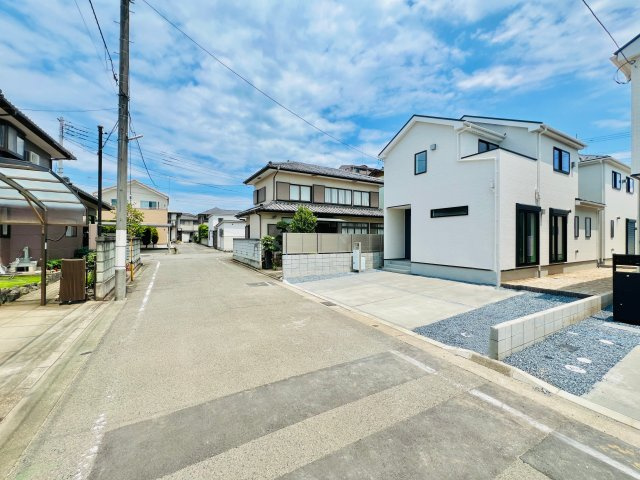 前橋南町二丁目の前面道路含む現地写真|閑静な住宅地◎