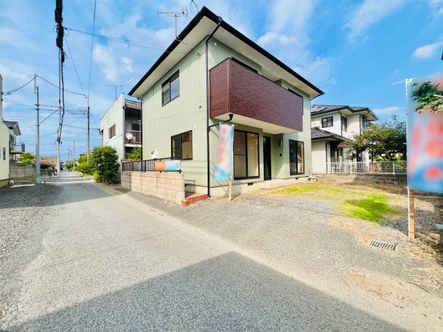 伊勢崎市富塚町の前面道路含む現地写真|車の通りも少なく駐車も楽々♪