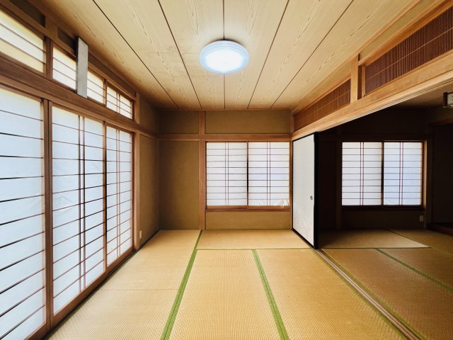 佐波郡玉村町福島の和室|リビングに隣接する和室は、キッズスペースや家事スペースとしても♪