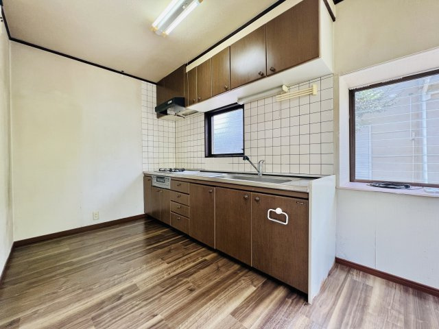 佐波郡玉村町福島のキッチン|作業スペースも広くお料理も快適に♪