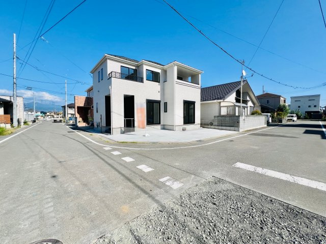 前橋市三河町の前面道路含む現地写真|車の通りも少なく駐車も楽々♪