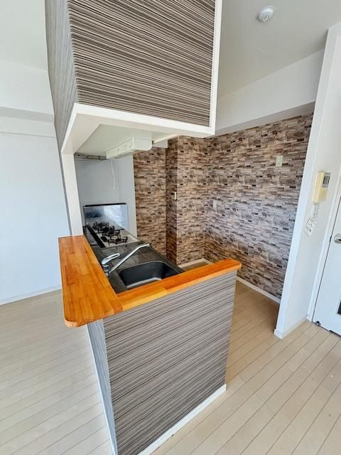 プラージュ花みずきの玄関