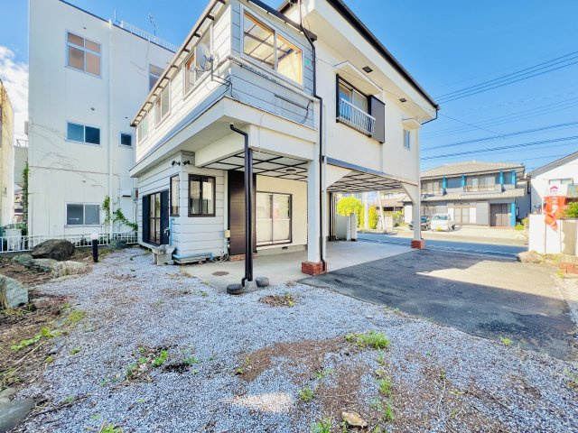 前橋市下小出町の庭|BBQや家庭菜園なども楽しめるお庭スペース♪