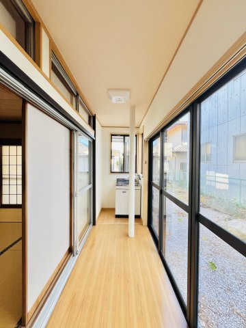 前橋市下小出町のその他|お庭にも行き来できる縁側◎