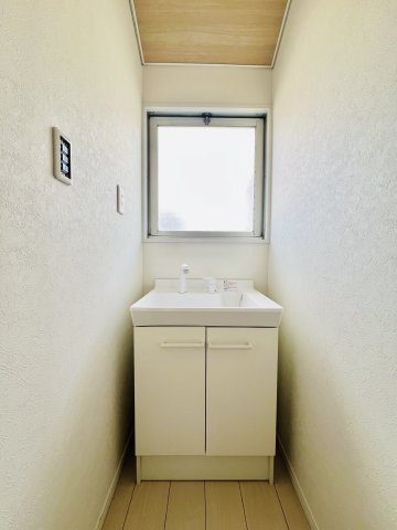 前橋市下小出町の独立洗面台|2階にも洗面台あり◎