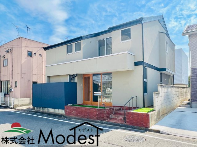 前橋市下小出町の外観|年中無休で平日の仕事終わり夜２０時まで受付可能です。
事前のご予約がオススメです。お気軽にお問い合わせください