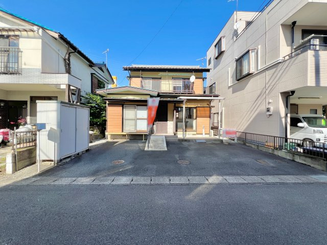 前橋市六供町三丁目の前面道路含む現地写真|閑静な住宅地◎