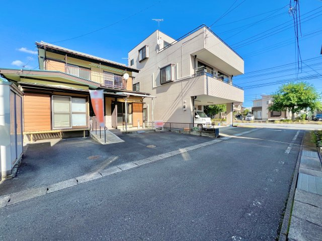 前橋市六供町三丁目の前面道路含む現地写真|車の通りも少なく駐車も楽々♪