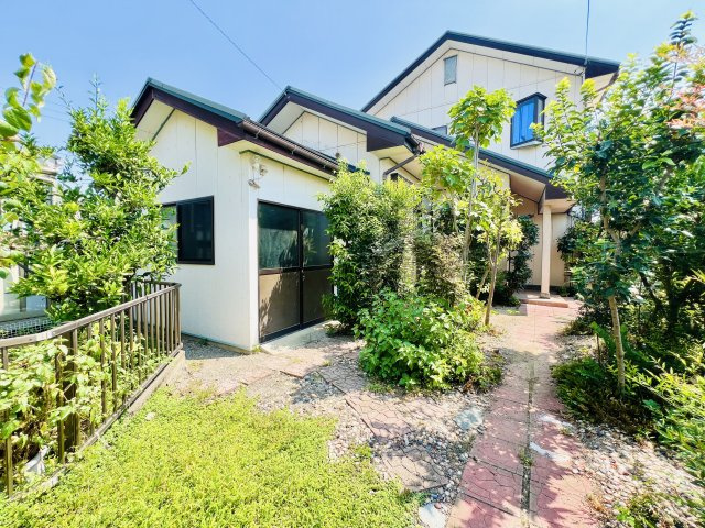 前橋市北代田町の外観|敷地広々76坪♪