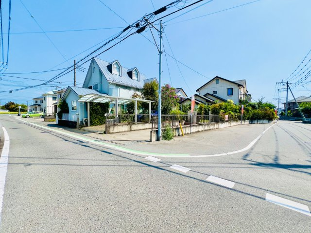 前橋市北代田町の前面道路含む現地写真|車の通りも少なく駐車も楽々♪
